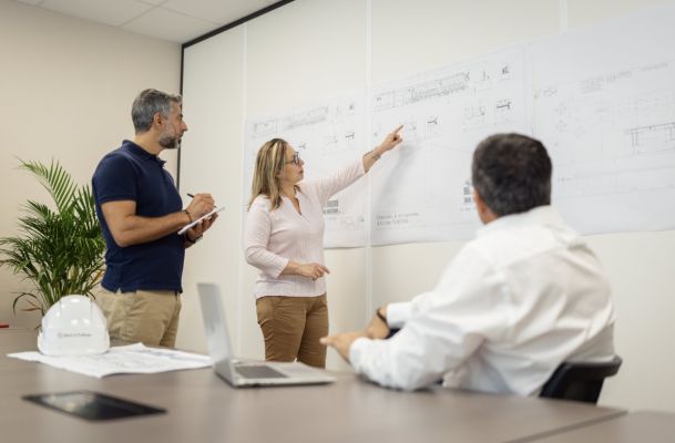 Beck & Pollitzer engaging with a client early in the project lifecycle to shape the plan